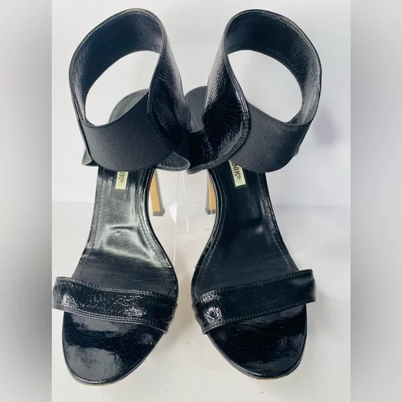 Manolo Blahnik Patent Leather Slingback PEPE Black Sandals - Picture 7 of 16